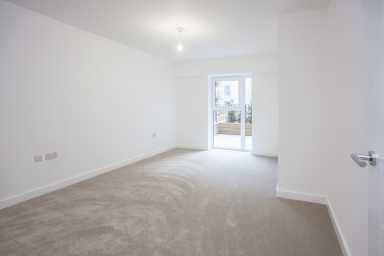 Beaufort Square, Beaufort Park, Colindale - NW9 view 4