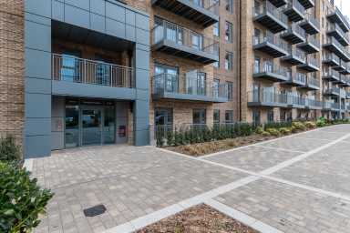 Beaufort Square, Beaufort Park, Colindale - NW9 view 13