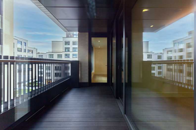 3 bedrooms apartments/flats to sale in Rathbone Place, Fitzrovia-image 5