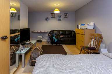 Greenslade Road, Barking - IG11 view 4