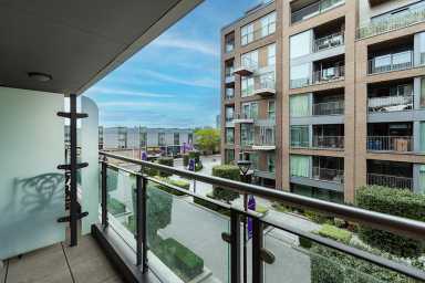 Park Street, Chelsea Creek, Fulham - SW6 view 2