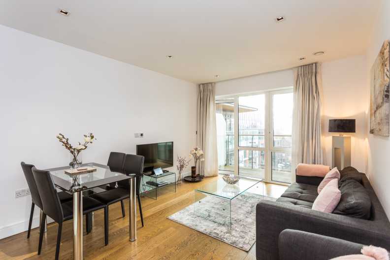 2 bedrooms apartments/flats to sale in Dickens Yard, Ealing-image 2