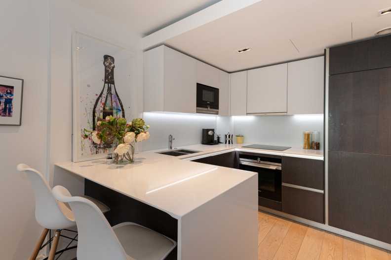 1 bedroom apartments/flats to sale in Kew Bridge Road, Brentford-image 4