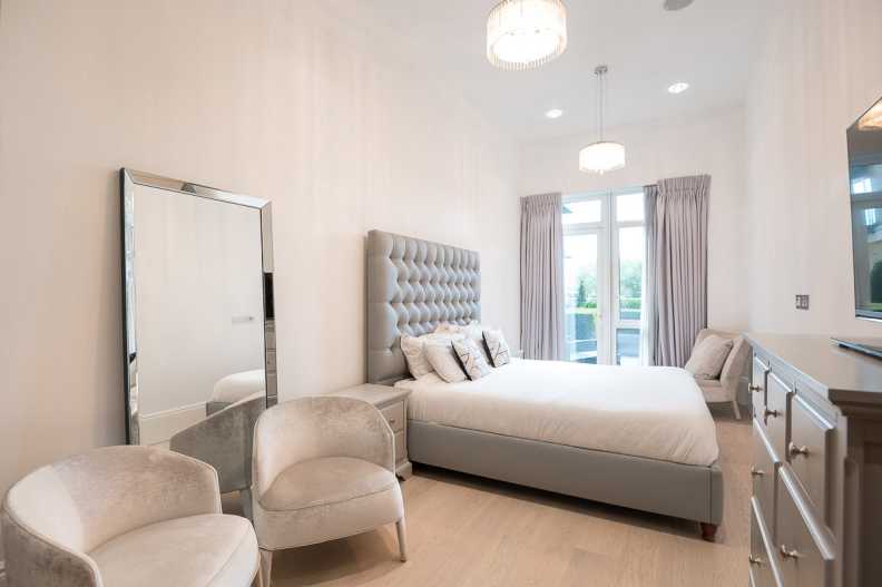 2 bedrooms apartments/flats to sale in Kew Bridge Road, Brentford-image 13