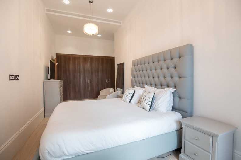 2 bedrooms apartments/flats to sale in Kew Bridge Road, Brentford-image 14