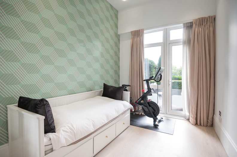 2 bedrooms apartments/flats to sale in Kew Bridge Road, Brentford-image 17