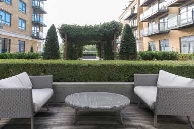 Kew Bridge Road, Brentford - TW8 view 11