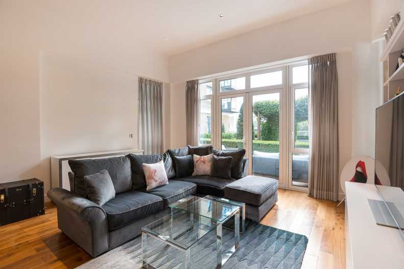 2 bedrooms apartments/flats to sale in Kew Bridge Road, Brentford-image 3