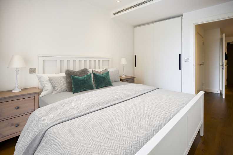 1 bedroom apartments/flats to sale in Lambeth High Street, Lambeth-image 8