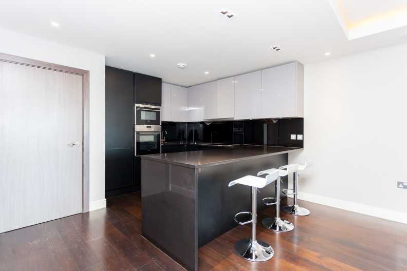 2 bedrooms apartments/flats to sale in Parr's Way, Fulham Reach, Hammersmith-image 4
