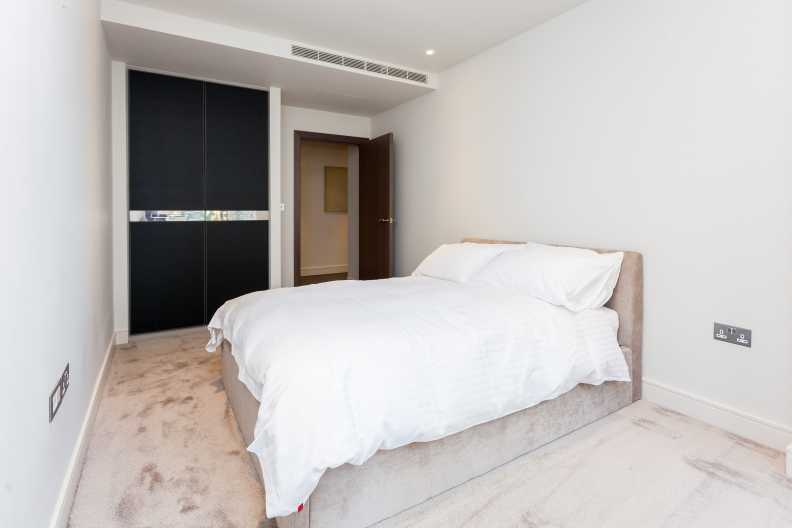 2 bedrooms apartments/flats to sale in Parr's Way, Fulham Reach, Hammersmith-image 6