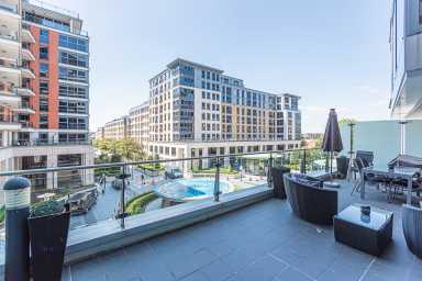 The Boulevard, Imperial Wharf, Fulham - SW6 view 3