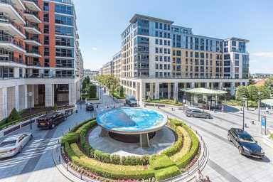 The Boulevard, Imperial Wharf, Fulham - SW6 view 4