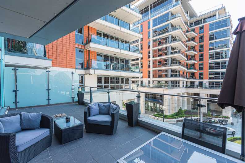 2 bedrooms apartments/flats to sale in The Boulevard, Imperial Wharf, Fulham-image 7