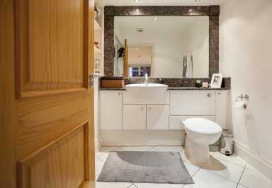 The Boulevard, Imperial Wharf, Fulham - SW6 view 10