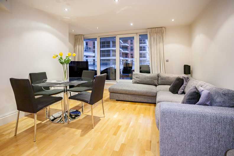 2 bedrooms apartments/flats to sale in The Boulevard, Imperial Wharf, Fulham-image 18