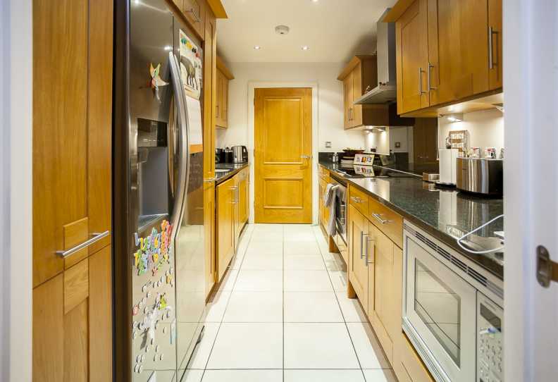 2 bedrooms apartments/flats to sale in The Boulevard, Imperial Wharf, Fulham-image 19