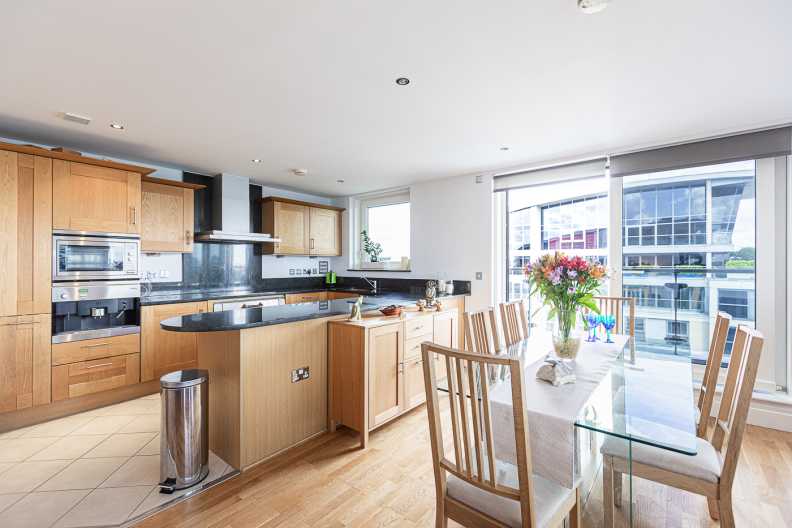 2 bedrooms apartments/flats to sale in Lensbury Avenue, Imperial Wharf, Fulham-image 16