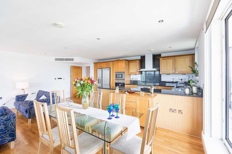 2 bedrooms apartments/flats to sale in Lensbury Avenue, Imperial Wharf, Fulham-image 17