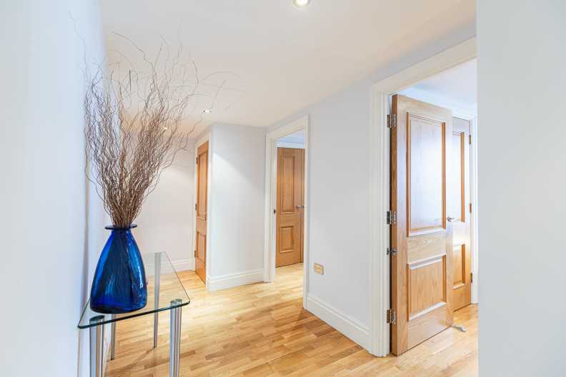 2 bedrooms apartments/flats to sale in Lensbury Avenue, Imperial Wharf, Fulham-image 19