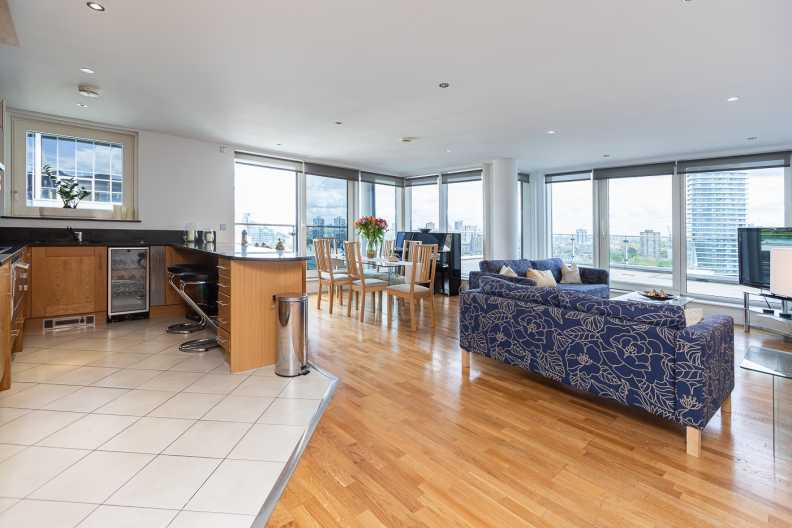 2 bedrooms apartments/flats to sale in Lensbury Avenue, Imperial Wharf, Fulham-image 22