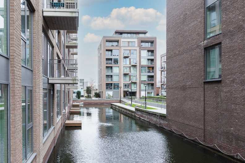 2 bedrooms apartments/flats to sale in Thurstan Street, Chelsea Creek, Fulham-image 14