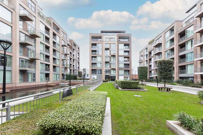 2 bedrooms apartments/flats to sale in Thurstan Street, Chelsea Creek, Fulham-image 15