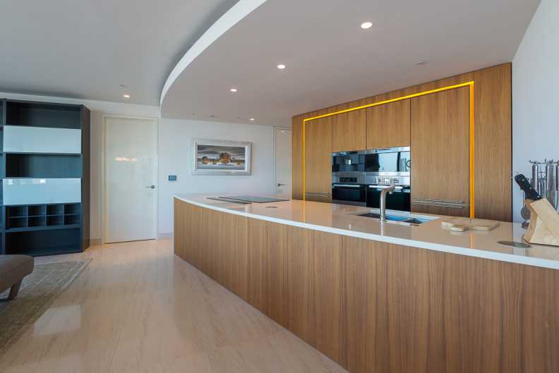 3 bedrooms apartments/flats to sale in St. George Wharf, Vauxhall-image 15