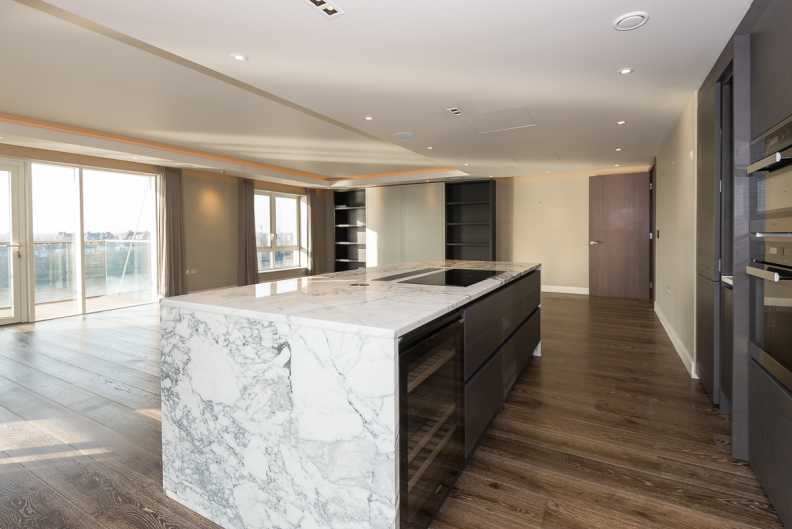 3 bedrooms apartments/flats to sale in Parr's Way, Hammersmith-image 3