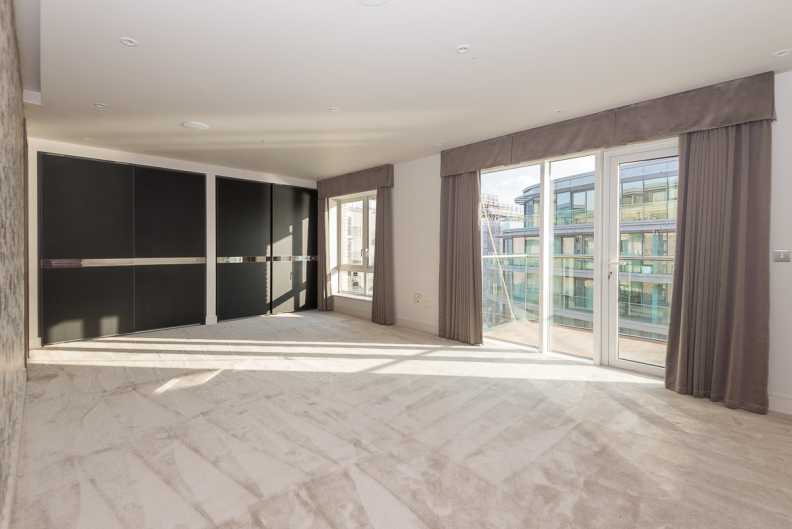 3 bedrooms apartments/flats to sale in Parr's Way, Hammersmith-image 5