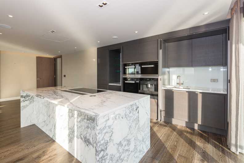 3 bedrooms apartments/flats to sale in Parr's Way, Hammersmith-image 7