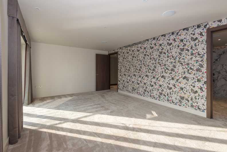 3 bedrooms apartments/flats to sale in Parr's Way, Hammersmith-image 13