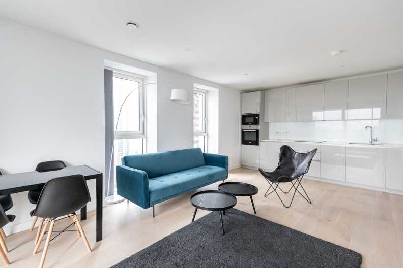 2 bedrooms apartments/flats to sale in Deacon Street, Elephant and Castle-image 3