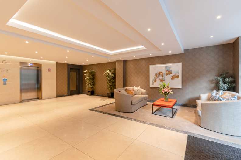 2 bedrooms apartments/flats to sale in Thurstan Street, Chelsea Creek, Fulham-image 14