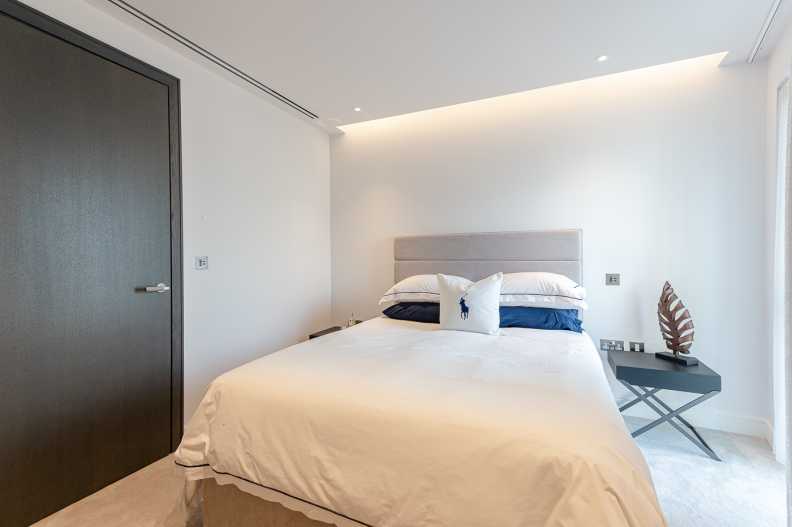 2 bedrooms apartments/flats to sale in Thurstan Street, Chelsea Creek, Fulham-image 17