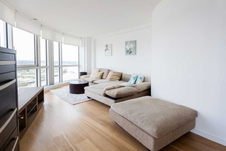 2 bedrooms apartments/flats to sale in Fairmont Avenue, Canary Wharf-image 9