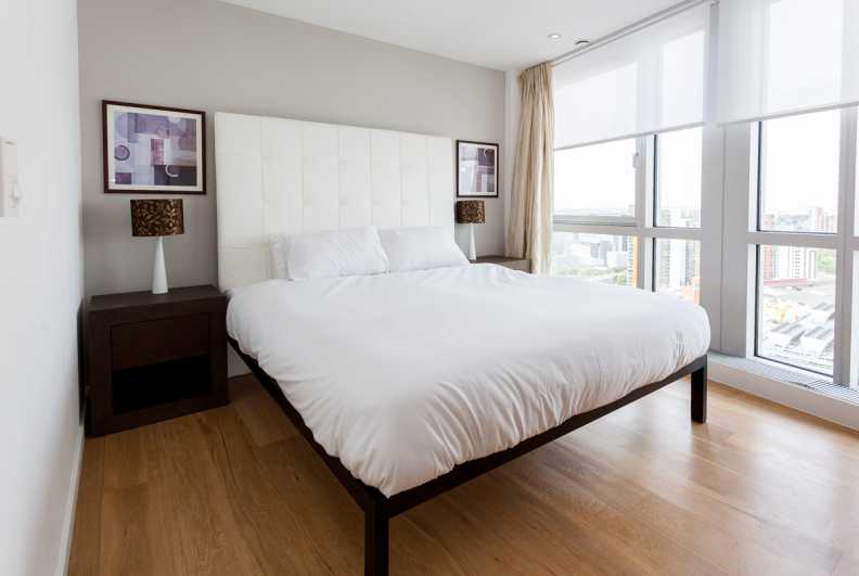2 bedrooms apartments/flats to sale in Fairmont Avenue, Canary Wharf-image 11