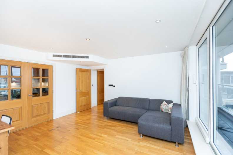 2 bedrooms apartments/flats to sale in Regency House, The Boulevard, Imperial Wharf-image 11