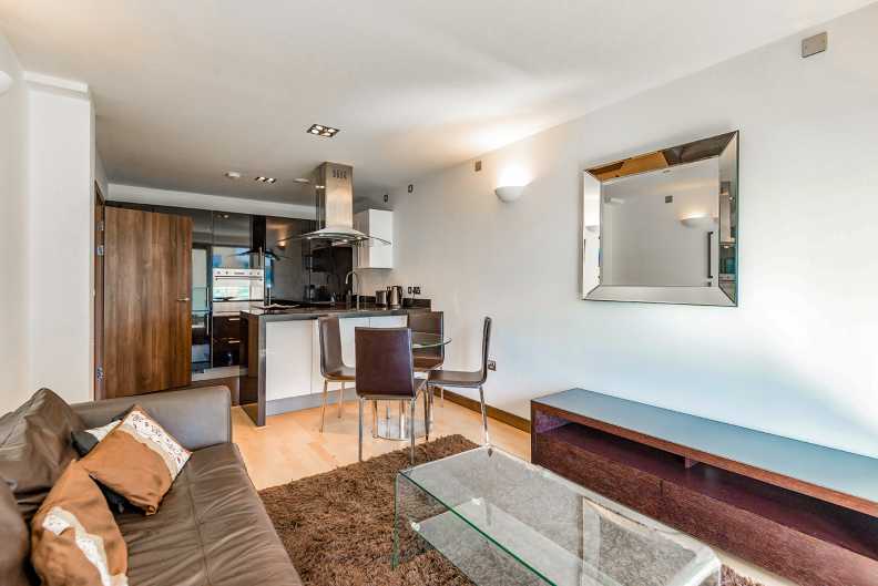 1 bedroom apartments/flats to sale in Bridges Court Road, Battersea-image 6