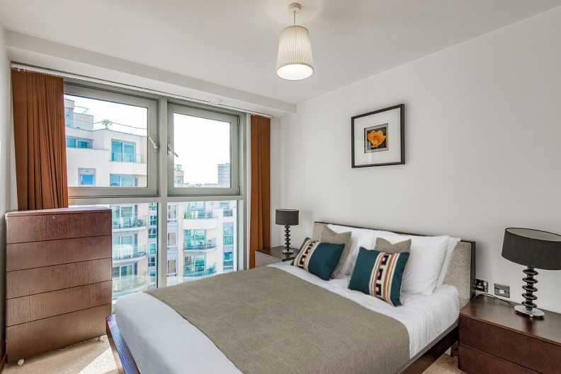 1 bedroom apartments/flats to sale in Bridges Court Road, Battersea-image 5