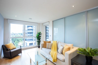 Townmead Road, Imperial Wharf - SW6 view 2