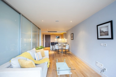 Townmead Road, Imperial Wharf - SW6 view 10