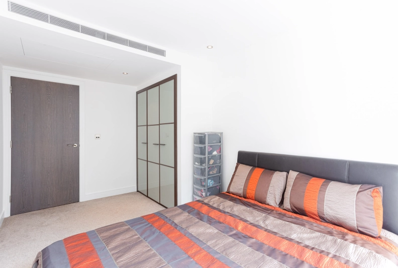 1 bedroom apartments/flats for sale in Park Street, Chelsea Creek, Fulham - SW6 view 11