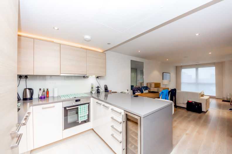 1 bedroom apartments/flats to sale in Townmead Road, Imperial Wharf-image 3