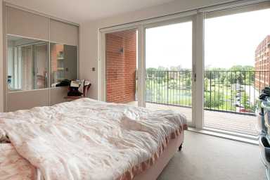 Lismore Boulevard, Colindale Gardens, Colindale - NW9 view 8