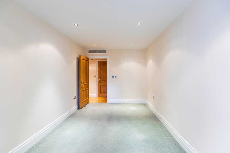 2 bedrooms apartments/flats to sale in Aspect Court, Imperial Wharf, Fulham-image 5