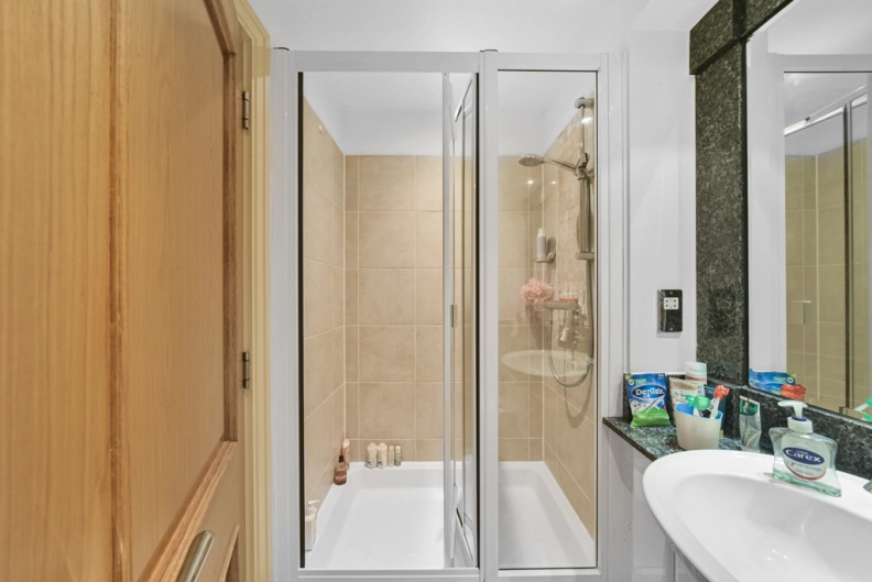 2 bedrooms apartments/flats to sale in The Boulevard, Imperial Wharf-image 14