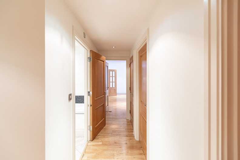 2 bedrooms apartments/flats to sale in Harbour Reach, The Boulevard, Imperial Wharf-image 26