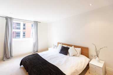 Harbour Reach, The Boulevard, Imperial Wharf - SW6 view 5