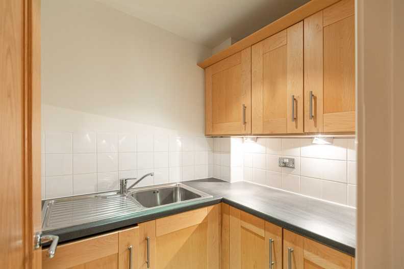 2 bedrooms apartments/flats to sale in Harbour Reach, The Boulevard, Imperial Wharf-image 16